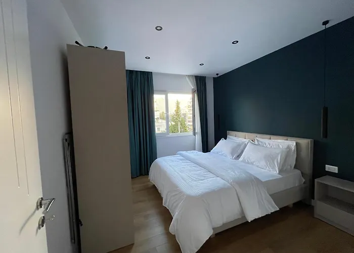 Central Modern Apartment